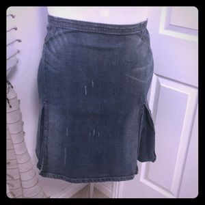 Flirty pleated, stretch denim skirt